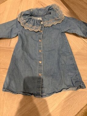 Zara Light Blue Denim Dress with Lace-Trim Collar